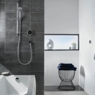AQUALISA QUARTZ TOUCH SMART DIGITAL SHOWER CONCEALED WITH ADJUSTABLE HEAD AND BATH FILL GRAVITY PUMPED